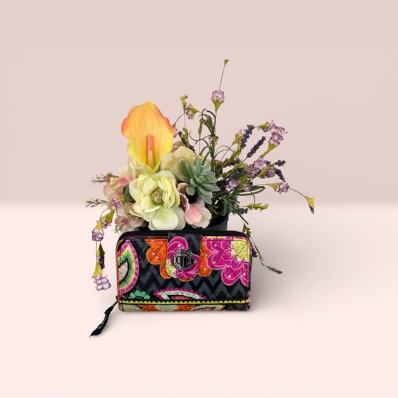 Vera Bradley Handbags - Vera Bradley Ziggy Zinnia Large Turnlock Organizer Wallet Retired Pattern